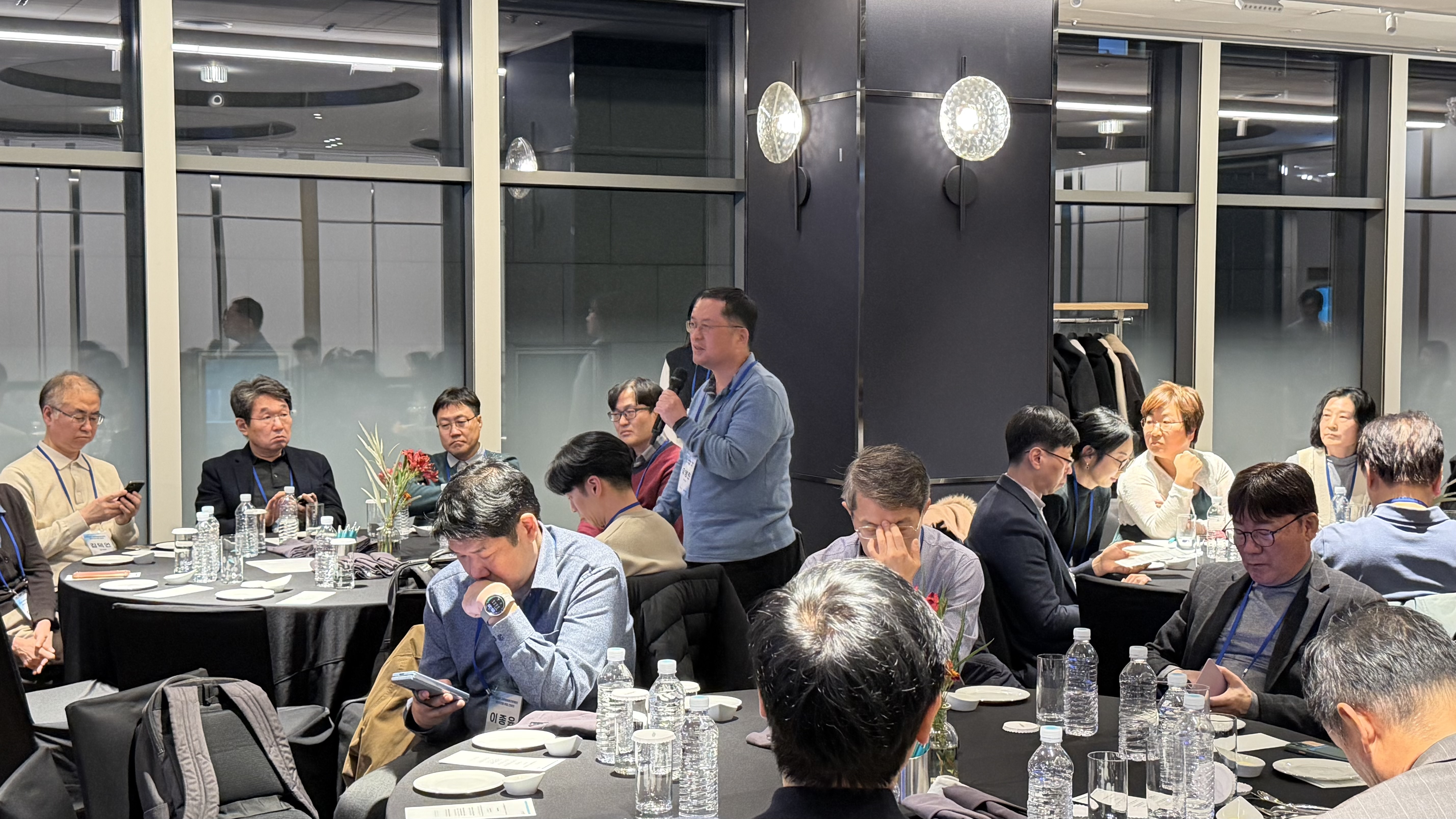 2025년 기관위원회 평가·인증 위원 간담회 개최('25. 11. 21.) 사진10